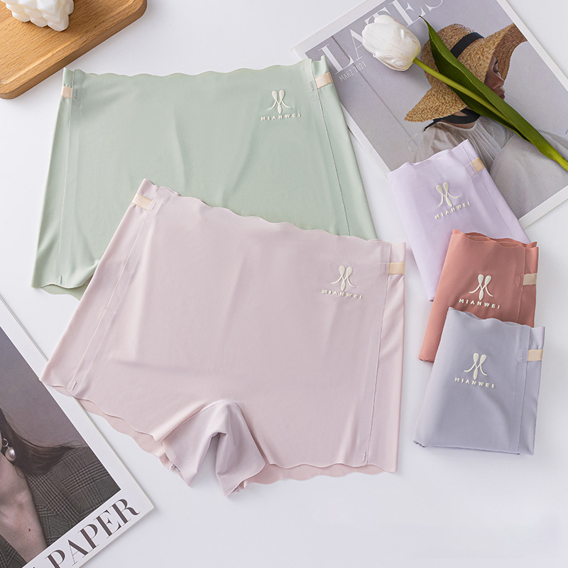 Summer Women Seamless Ice Silk - Boyshort Underwear ulasan dan harga